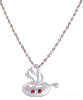 M002_PendantOnNecklace10yrCHAINlg